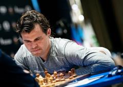 Gukesh loses to Carlsen; Erigaisi beats Praggnanandhaa