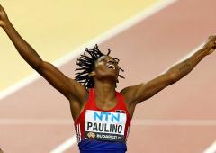 PIX: Paulino first Dominican woman to win World title