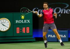 Wawrinka becomes oldest man to win singles since...