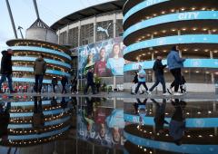 City accused of breaching more than 100 financial rules