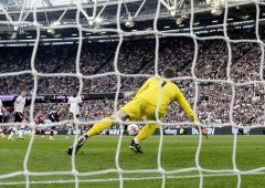 EPL: United lose to West Ham; Arsenal down Newcastle