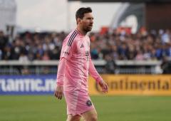 Opposition coach saves irate Messi from seeing red