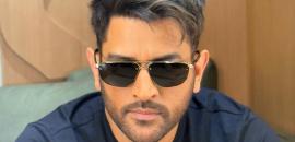 Check out Dhoni's stunning new look!
