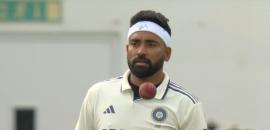 Siraj pays tribute to Thorpe, then crashes England's party