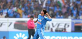'I'm bad at DRS': Kuldeep reveals why Rohit saves him