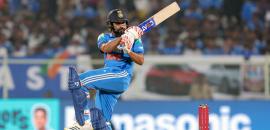 Vijay Hazare: Rohit slams 62-ball century; Kohli hits fifty!