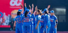 Shock omission as hosts India reveal squad for Women's WC