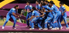 What binds Kapil, Dhoni, and now Harmanpreet?