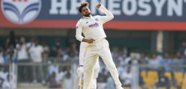 How Kuldeep Foxed Familiar Foe Stubbs!