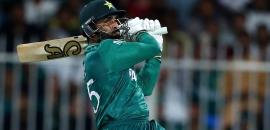 Discarded Pakistan power-hitter calls it quits at 33