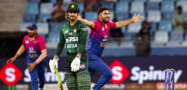 Afridi's late cameo rallies Pakistan to 146 vs UAE