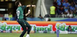 Pakistan pacers shine as Sri Lanka crawl to 133