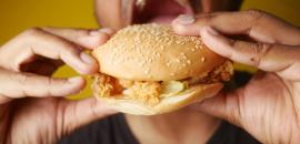 Are You Overeating? Signs, Risks. And 4 Smart Fixes