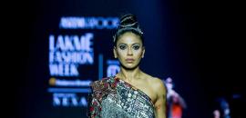 Supermodels Who Ruled the Ramp in the '90s