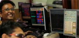 Sensex climbs 329 points on global markets' rally