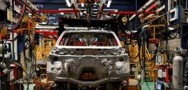 Passenger vehicle dispatches dip marginally in July