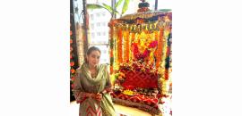 How Karisma-Kareena Celebrated Ganpati