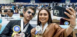 Inside Pix: SRK At The National Awards