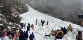 3 soldiers killed as avalanche hits Army camp in Siachen