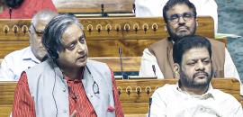 Tharoor gets SC relief in 'scorpion' remark against Modi