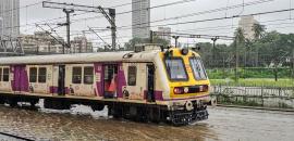 Rain continues to lash Mumbai, Harbour line resumes after 15 hours