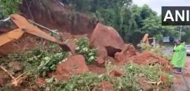 Landslide Halts Bengaluru-Mangaluru Traffic on NH-75