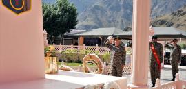 India pays tributes to Kargil bravehearts on Vijay Diwas