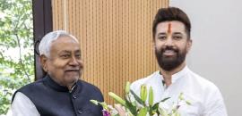 1st Glimpse Of Nitish Kumar After Win