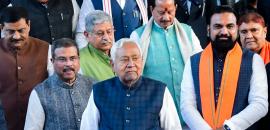 Nitish Kumar gives up home portfolio after 20 years