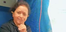 Passenger cooks noodles using kettle in train; Railways react