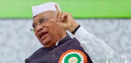 Congress president Mallikarjun Kharge hospitalised