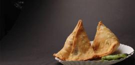Wife, kin thrash UP man over samosas; booked for attempt to murder