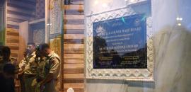 Omar questions use of national emblem on plaque of Hazratbal mosque