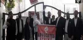 Delhi lawyers call off strike after police allow physical evidence