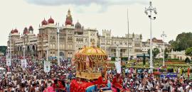 HC dismisses pleas against Dasara invite to Banu Mushtaq