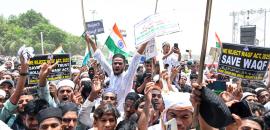 Shot in arm for Centre as SC upholds removal of 'Waqf by user' clause