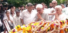 AI crash: Pilot's father rejects suicide, mental health claims