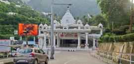 Vaishno Devi pilgrimage resumes after 3-week halt