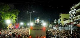 'Vijay's late arrival swelled crowd': What caused Karur stampede?
