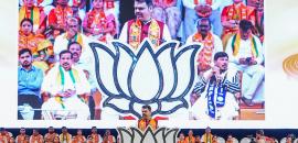 BMC polls: Fadnavis plays old clips, says Raj, Uddhav fighting for survival