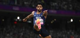 Sreeshankar leaps to third title after injury comeback