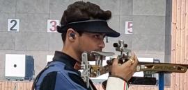 Aishwary shoots gold in Asian Shooting Championship