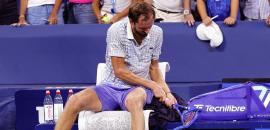Medvedev needs professional help, says Becker