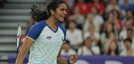 BWF Worlds: Sindhu survives scare, storms into 2nd round