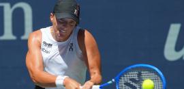 US Open PIX: Swiatek breezes into Round 2