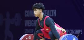 Ajaya Babu, Bedabrat lift record weight enroute gold
