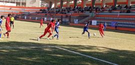 Ref attacked as Pakistan football match turns violent