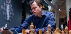 Carlsen strikes back! Crushes Praggnanandhaa, Arjun