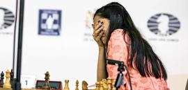 Divya is like MS Dhoni - cool in crunch situations'