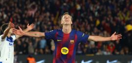 Barcelona rally to beat Alaves; Bayern survive scare